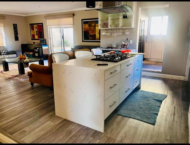 4 BEDROOM HOUSE FOR SALE IN BLUE VALLEY GOLF ESTATE